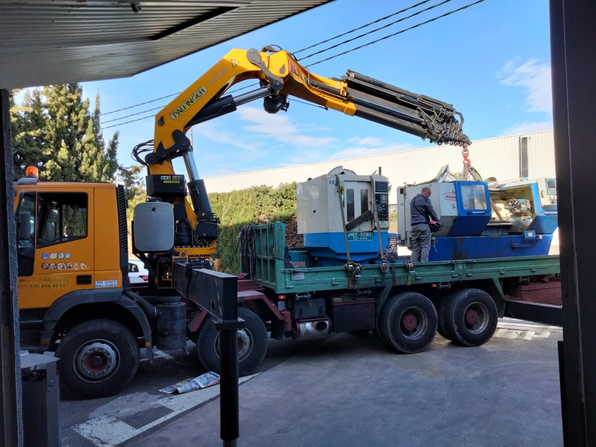 Traslado de maquinaria en Náquera